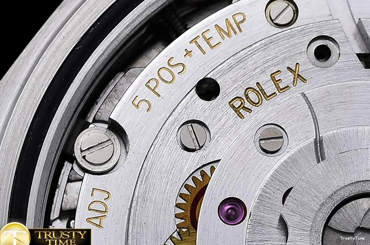 1215 Fashionable RDD0202C – DayDate 40mm 667